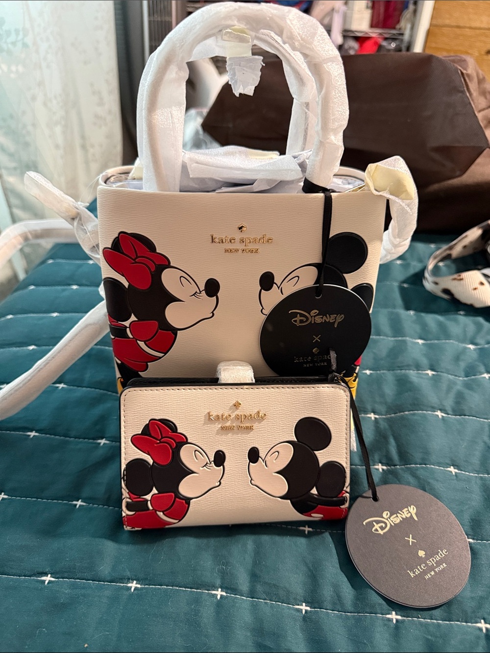 kate spade Cream Minnie & Mickey Satchel and Wallet Set